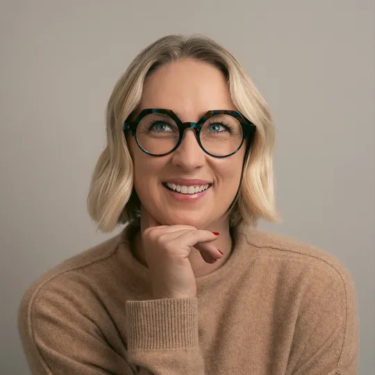 Ashley Hyde, Agent in  - Compass