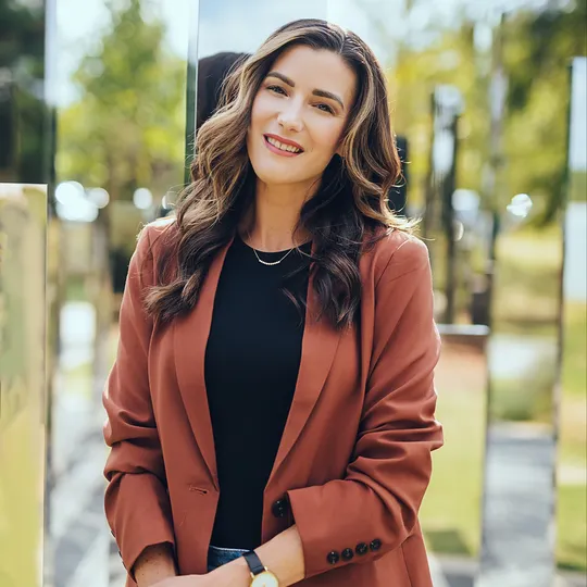 Brie Cline, Agent in  - Compass