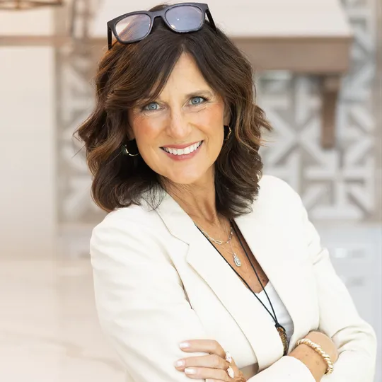 Michele Bailey, Agent in  - Compass