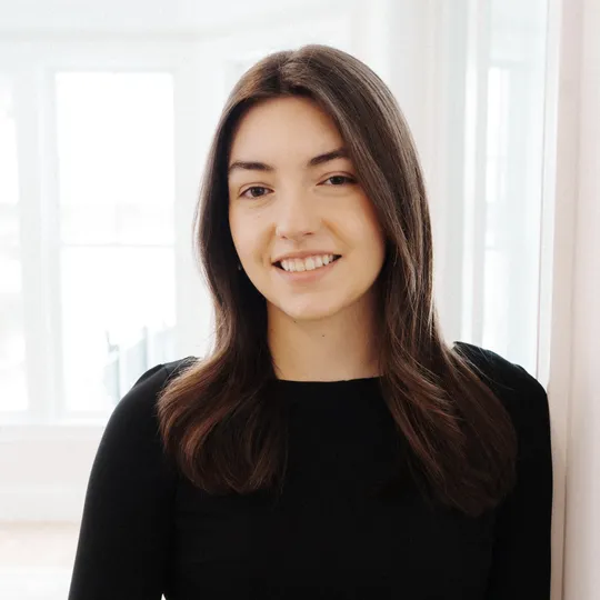 Sienna Azure, Agent in  - Compass