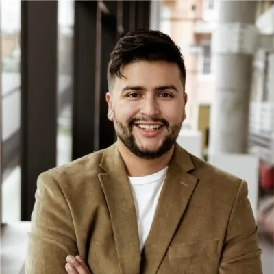 Isaiah Arias, Agent in  - Compass