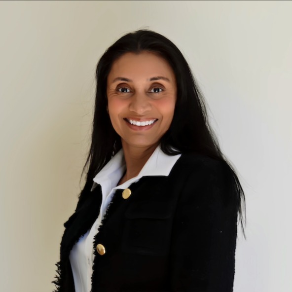 Headshot of Ashna Tipnis