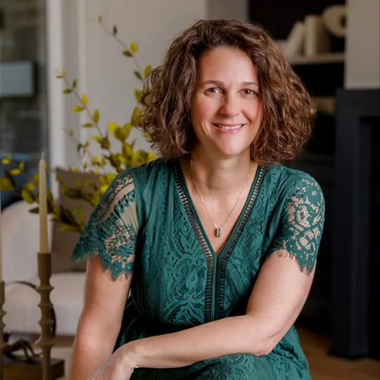 Katie Womble, Agent in  - Compass