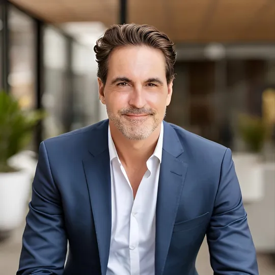 Whitney Newton, Agent in  - Compass