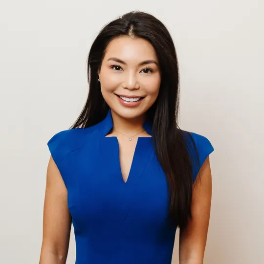 Sofie Xue, Agent in  - Compass