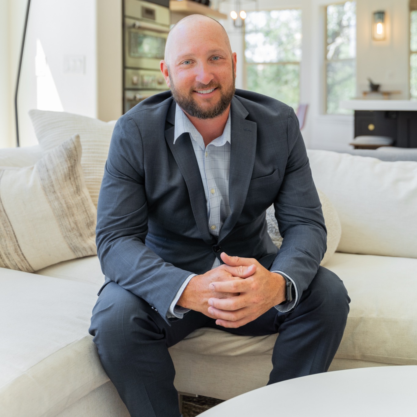 Justin Meyer, Agent in  - Compass