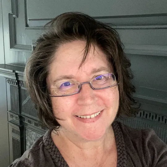 Brigitte Hug, Agent in  - Compass