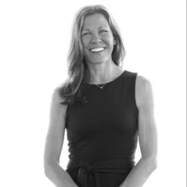 Meghan Bach, Agent in  - Compass