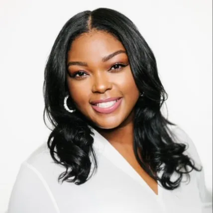 Tatiana Micolta, Agent in  - Compass