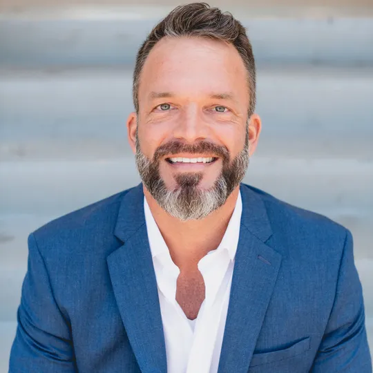 Nick Lemcke, Agent in  - Compass