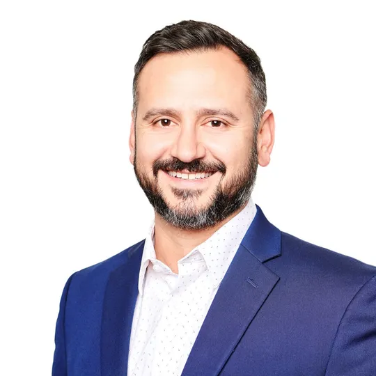 Assad Motavasseli, Agent in  - Compass