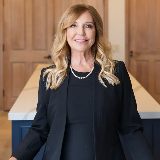 Jane Kennedy, Agent in  - Compass