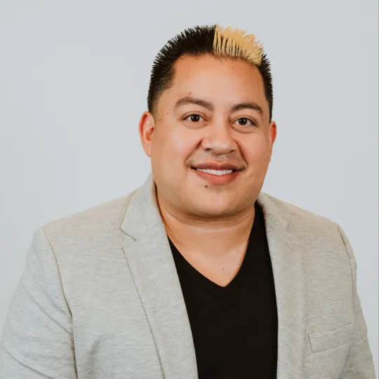 Abel Cruz, Agent in  - Compass