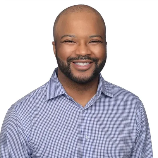 Desmond Bounds, Agent in  - Compass