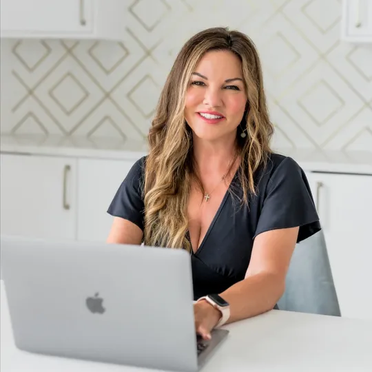 Judy Nicholson, Agent in  - Compass