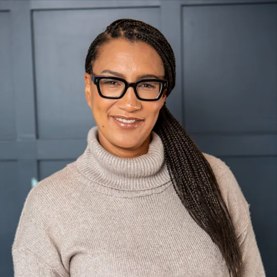 Christina Cachie, Agent in  - Compass