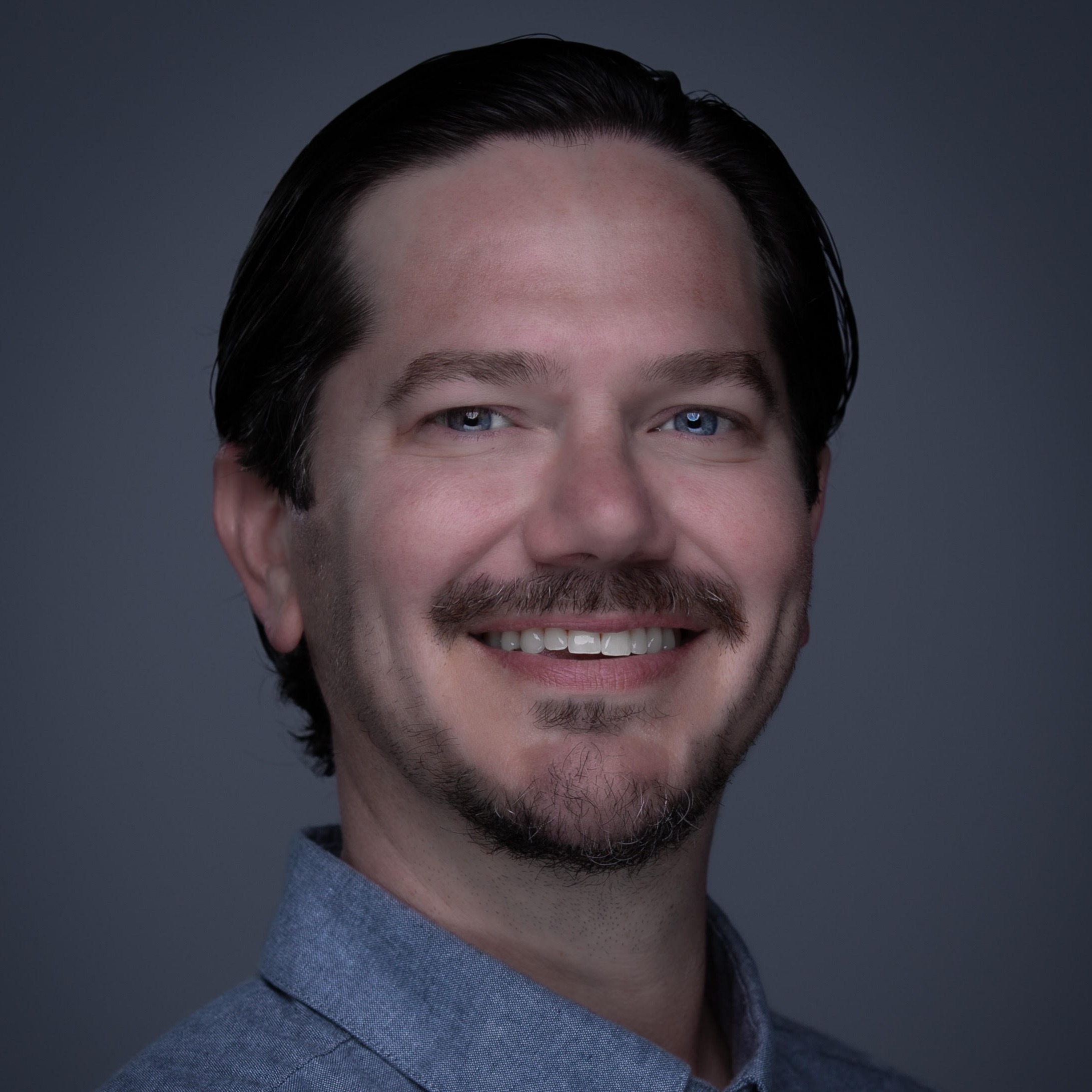 Headshot of Eric Scott