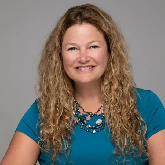 Jennifer Suemnicht, Agent in  - Compass