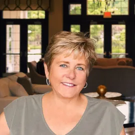 Cherie Berger, Agent in  - Compass