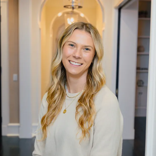 Caroline Keehn, Agent in  - Compass