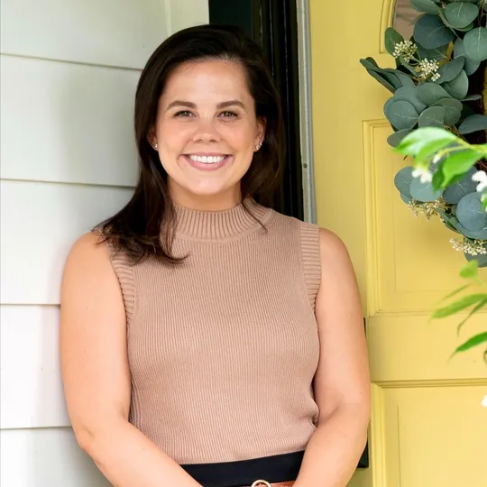 Mary Kimes, Agent in  - Compass