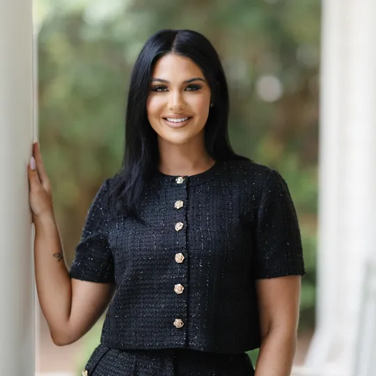 Sara McGill, Agent in  - Compass