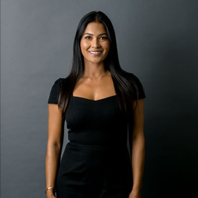 Headshot of Jen Pulaski