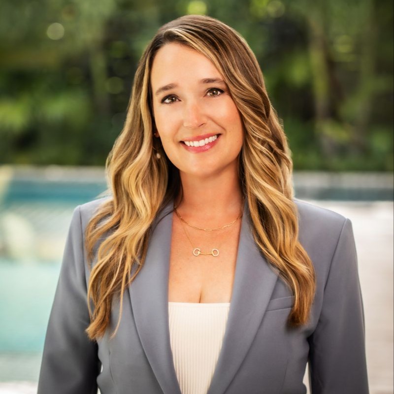 Headshot of Lauren Quinn