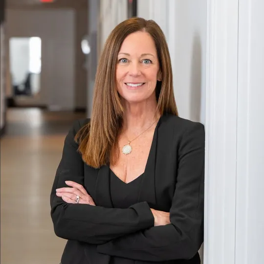 Samantha Miller, Agent in  - Compass