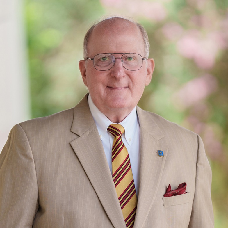 Headshot of Andrew Dodenhoff