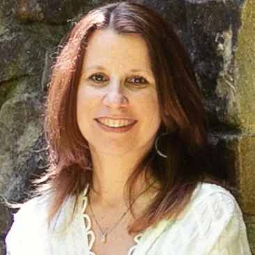 Karen Conte, Agent in  - Compass