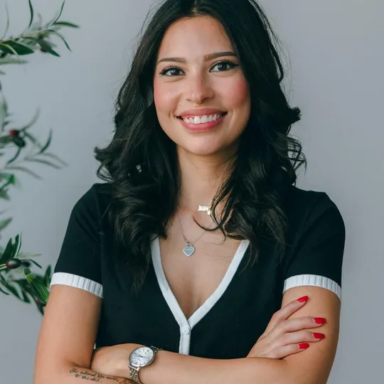 Brigitte Reyes, Agent in  - Compass