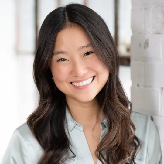 Maya Gallagher, Agent in  - Compass