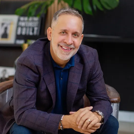 Michael Brink, Agent in  - Compass