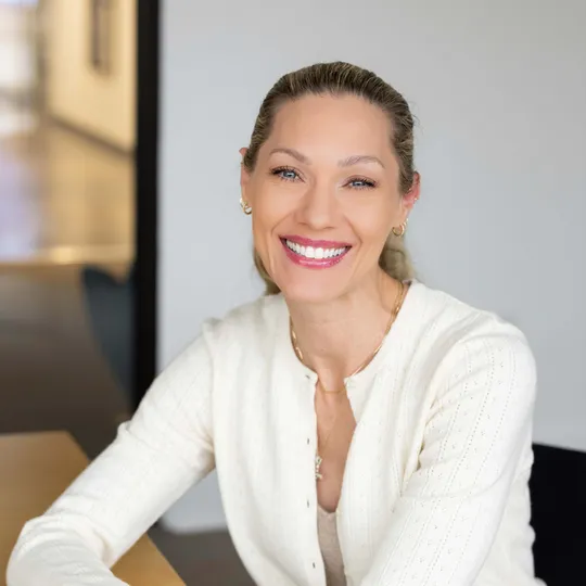 Jenna Furlong, Agent in  - Compass