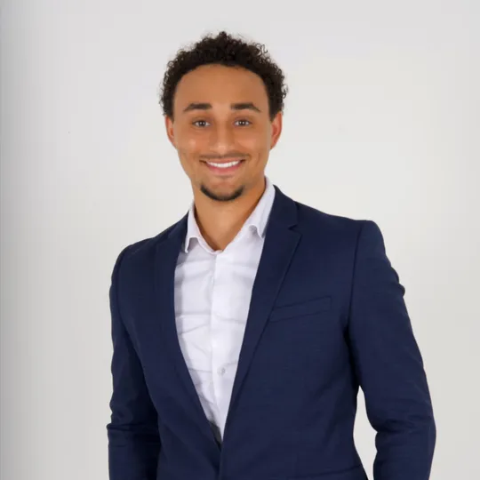 Zekiah Tucker, Agent in  - Compass