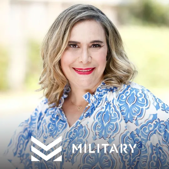 Jennifer Larsen, Agent in  - Compass