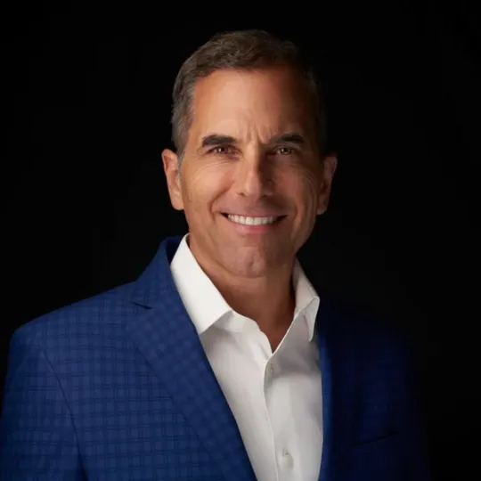 Gregory Hidder, Agent in  - Compass