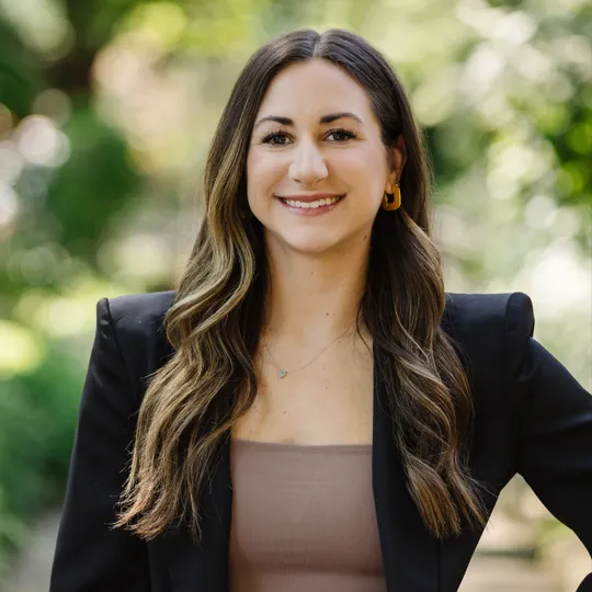 Kara Littwin, Agent in  - Compass