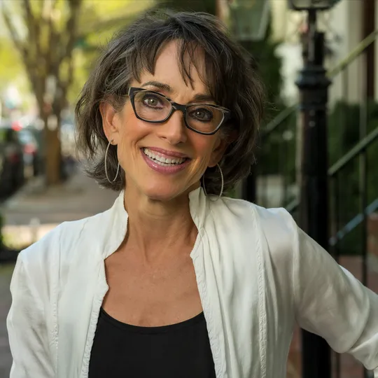 Pamela Sislen, Agent in  - Compass