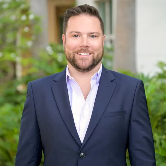 Perry Melzer, Agent in  - Compass