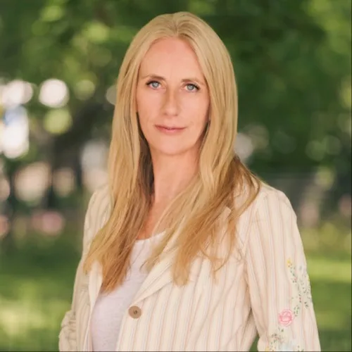 Venetia Williamson Noble, Agent in  - Compass