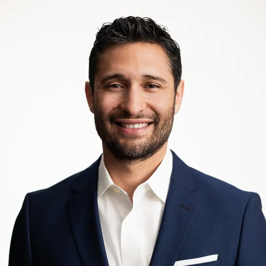 Bryan Tinajero, Agent in  - Compass