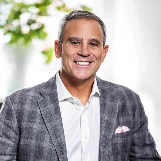 Vince Sbarra, Agent in  - Compass