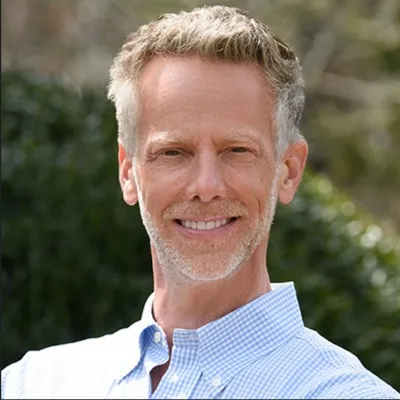 David Dickinson, Agent in  - Compass