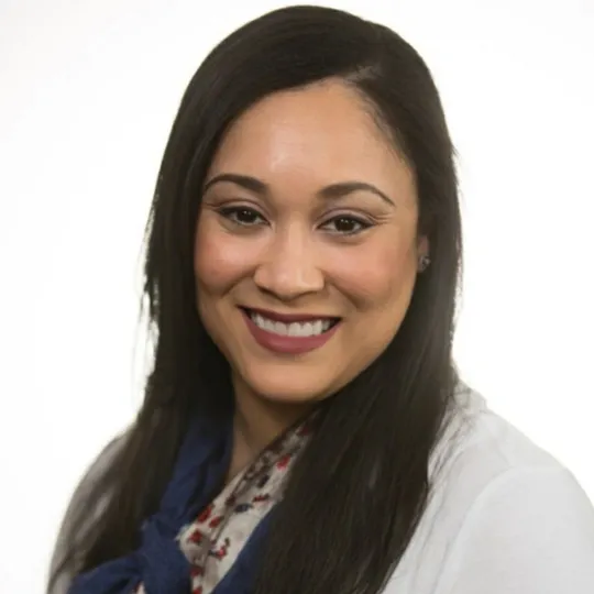 Courtney Francis, Agent in  - Compass