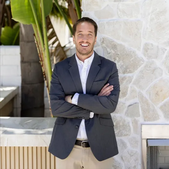 Nick Mazza, Agent in  - Compass