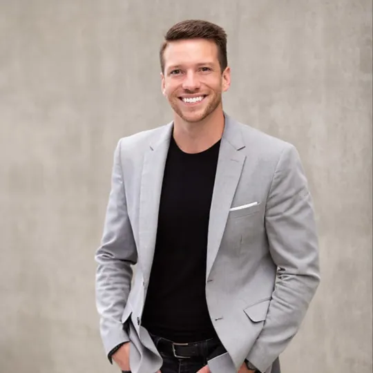 Nathan Gray, Agent in  - Compass