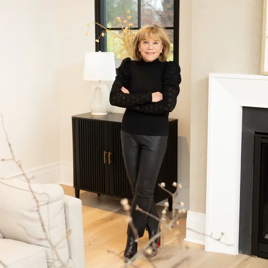 Kris Feldman, Agent in  - Compass