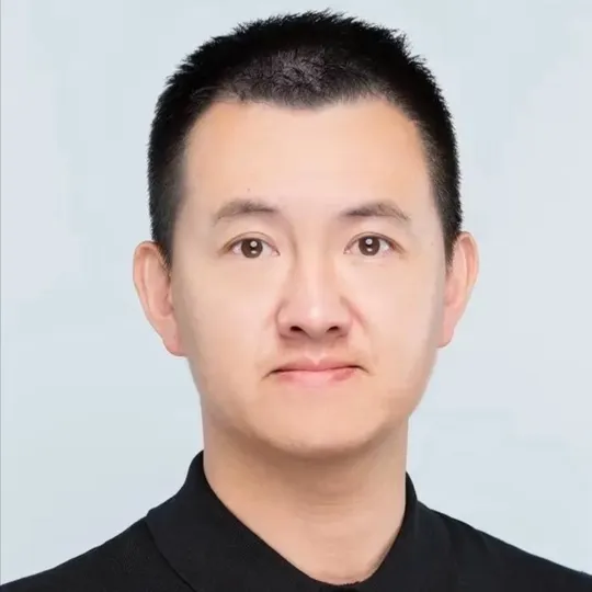 Benjamin Luo, Agent in  - Compass